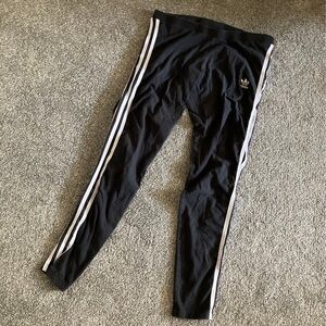 Adidas stretchy pants womens medium